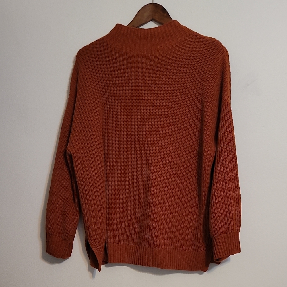 cupcakes & cashmere Ribbed Mock Neck Sweater in Rust